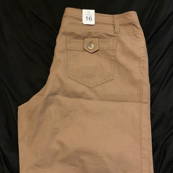Work pants with back pockets and wooden buttons - Picture 2 of 2